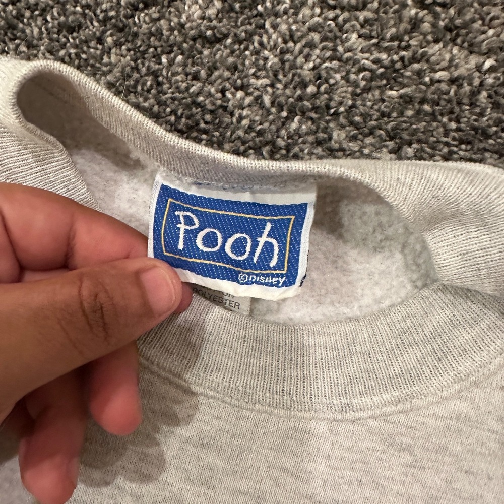 Vintage Disney Tigger Sweatshirt Mens Medium Gray Pooh 100 Acre Woods 90s USA - Picture 4 of 15